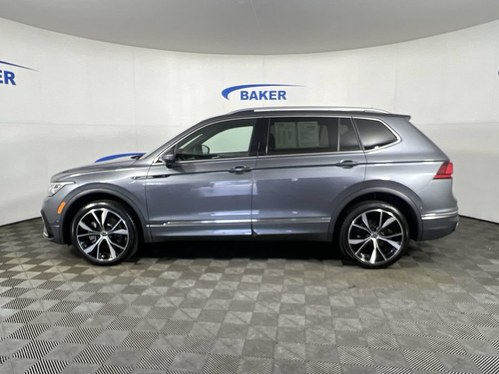 Used 2024 Volkswagen Tiguan SEL R-Line AWD/4WD image 6