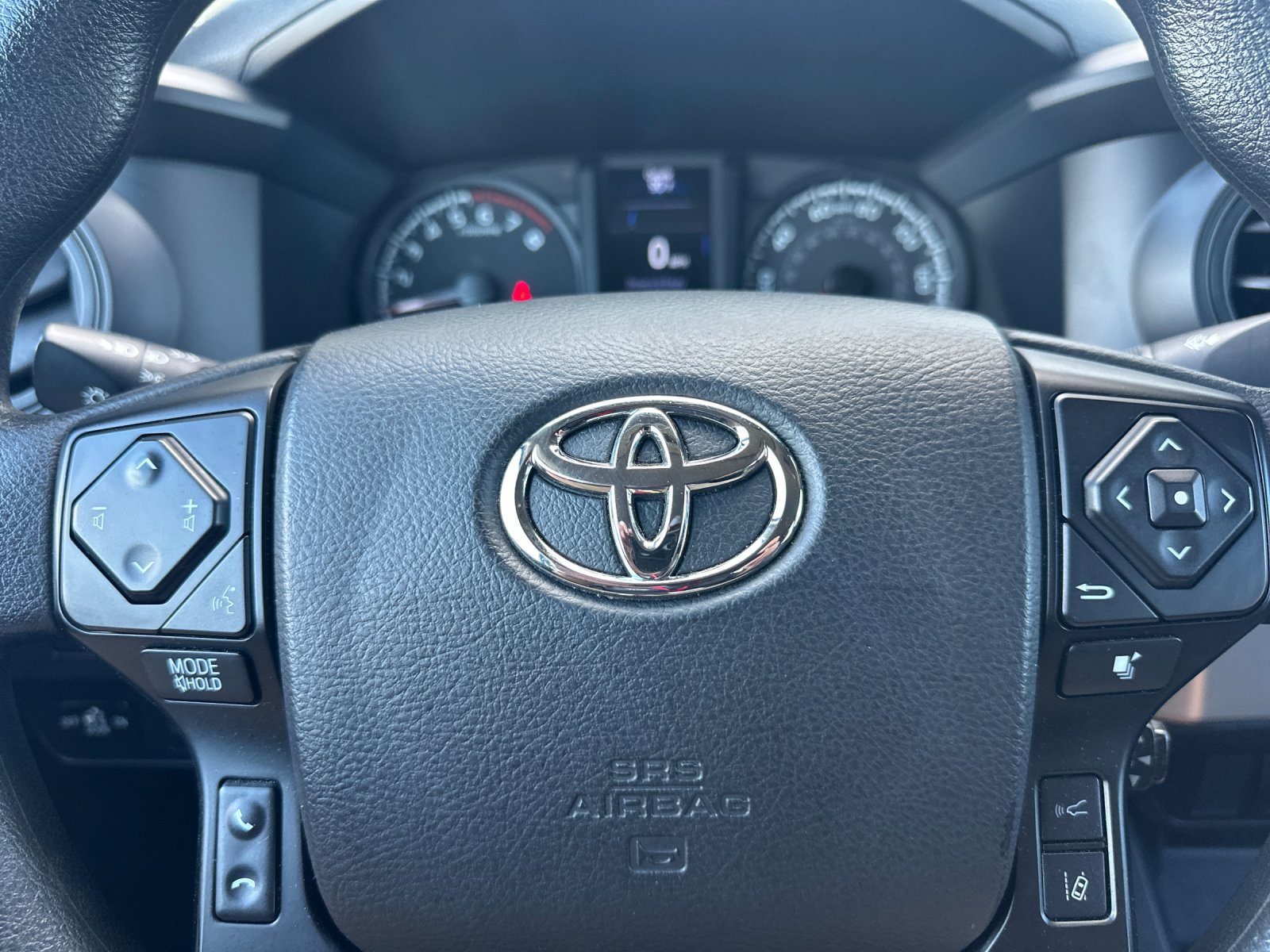 Used 2022 Toyota Tacoma SR w/ SR Convenience Package RWD image 25
