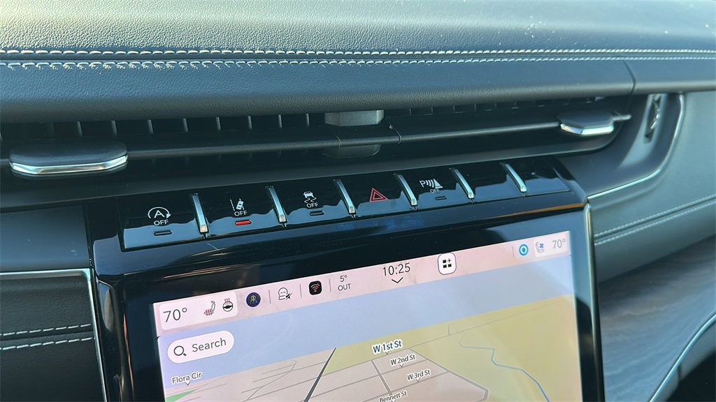 Used 2024 Jeep Grand Cherokee Overland w/ Adv Protech Group III image 21