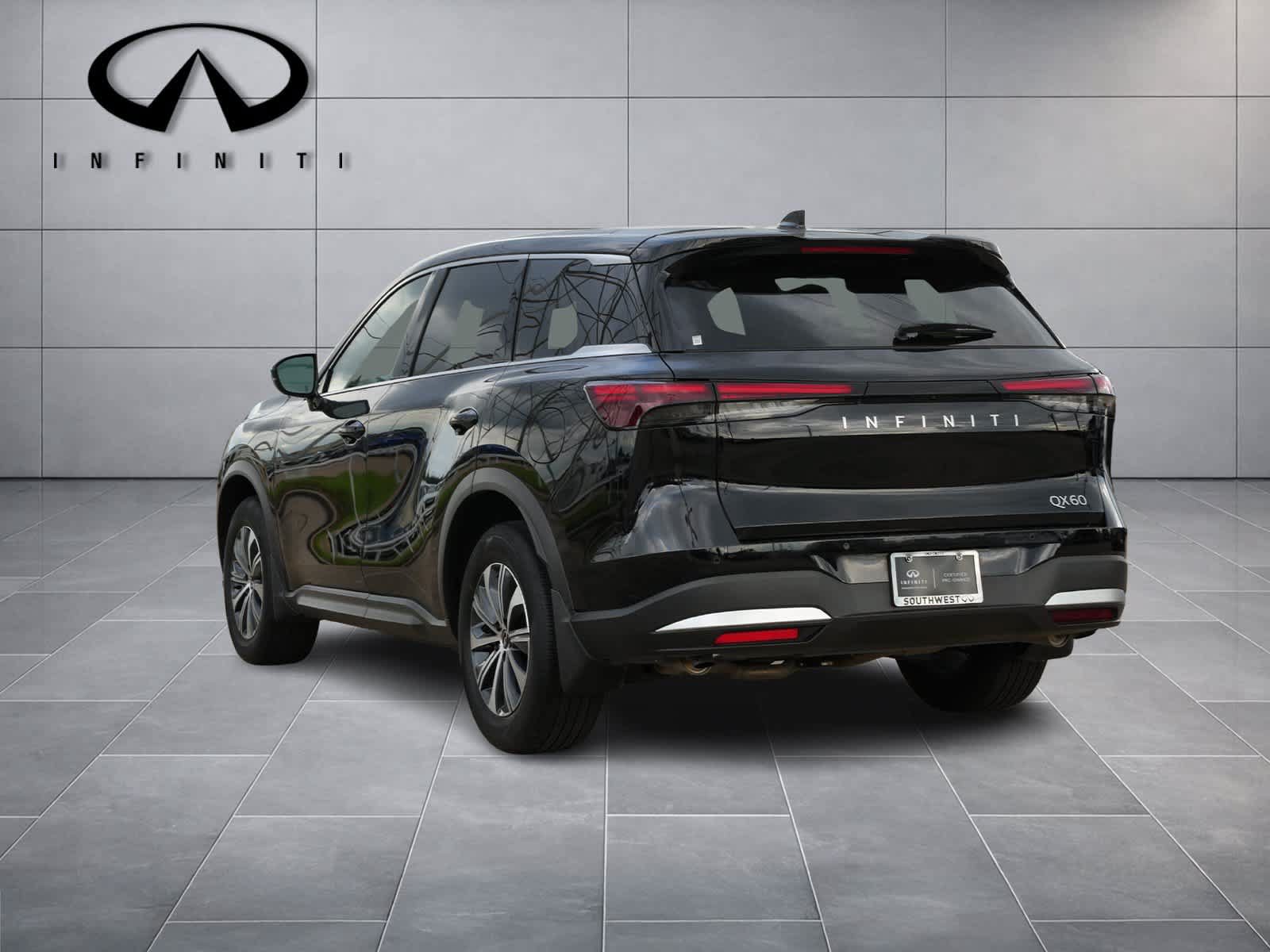 Certified 2027 INFINITI QX60 Pure w/ Cargo Package FWD image 5