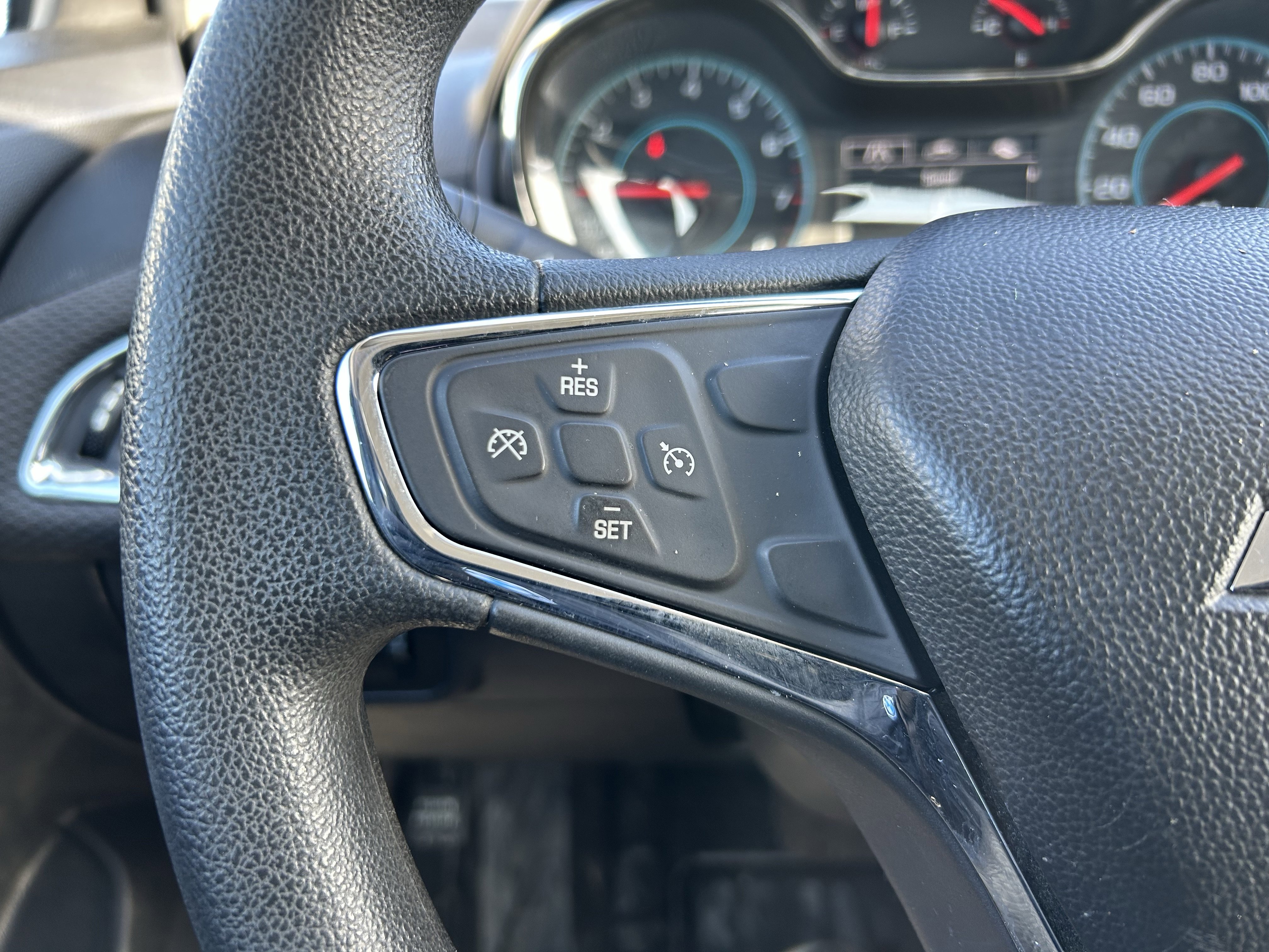 Used 2017 Chevrolet Cruze LT image 15