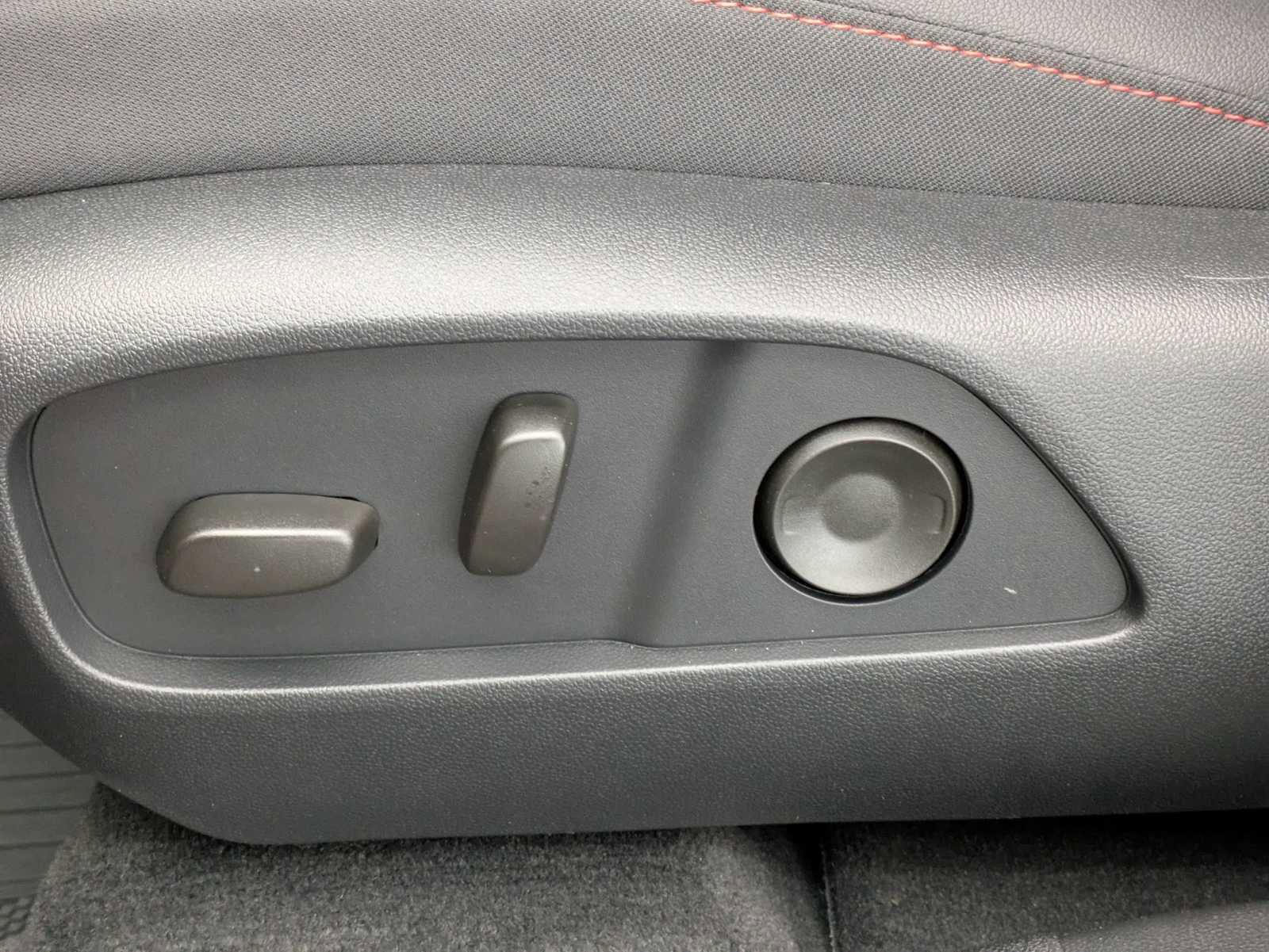 New 2026 Chevrolet Equinox RS image 18