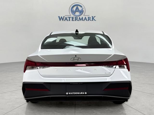 New 2026 Hyundai Elantra Blue image 4