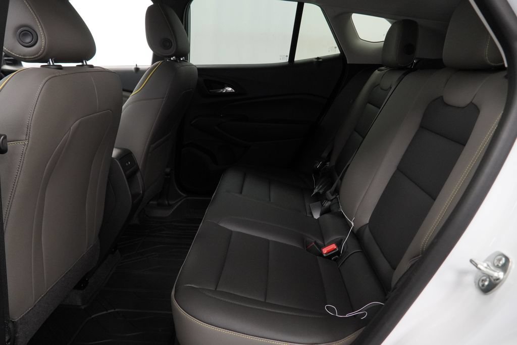 New 2026 Chevrolet Trax ACTIV w/ Driver Confidence Package FWD image 11
