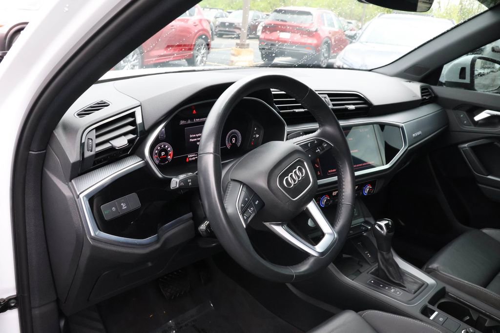 Used 2020 Audi Q3 2.0T Premium Plus AWD/4WD image 14