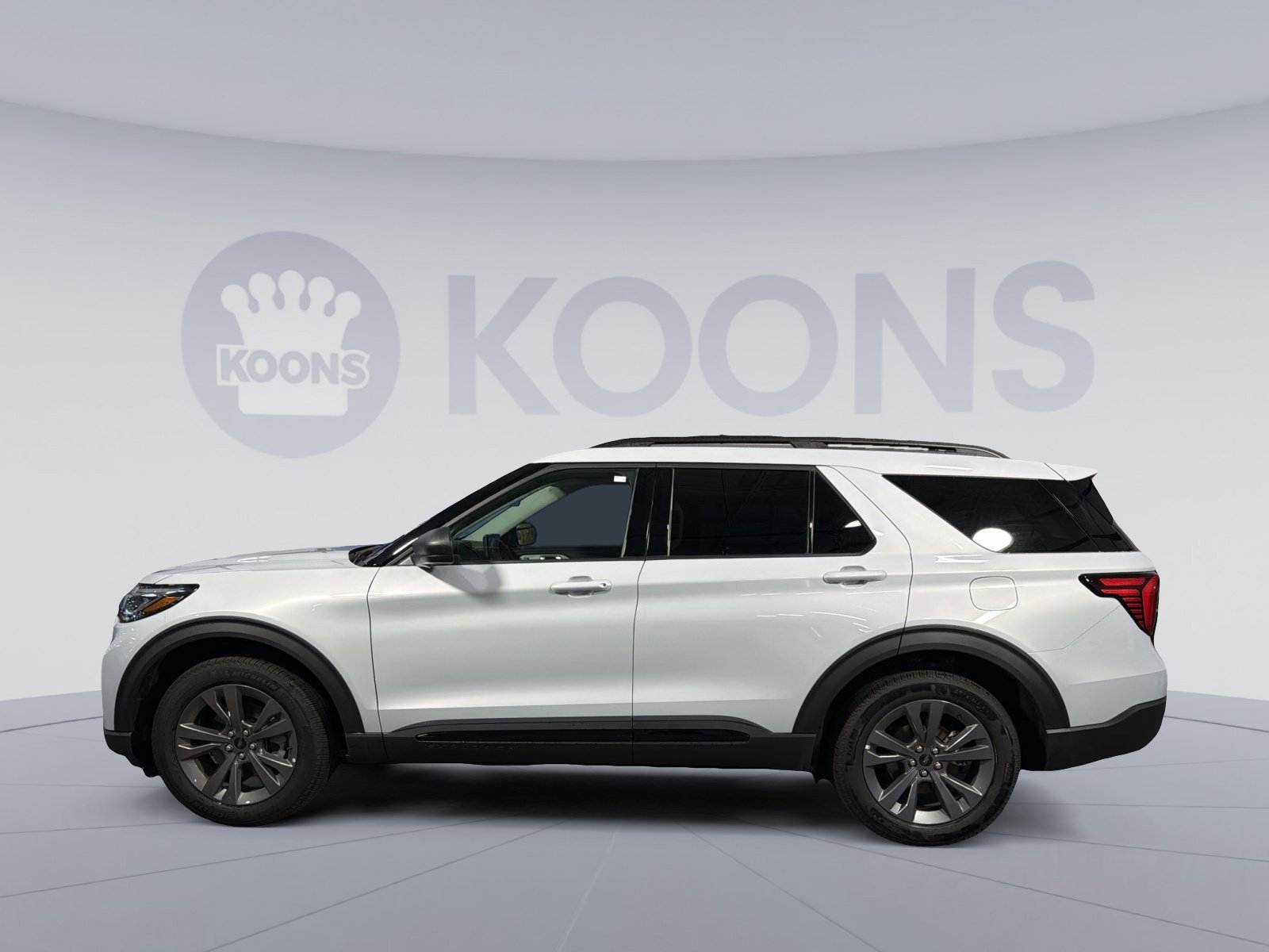 New 2026 Ford Explorer Active w/ Active Comfort Package AWD/4WD image 2