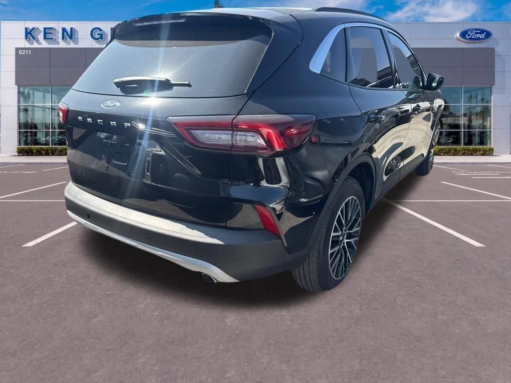 Used 2023 Ford Escape SE FWD image 15