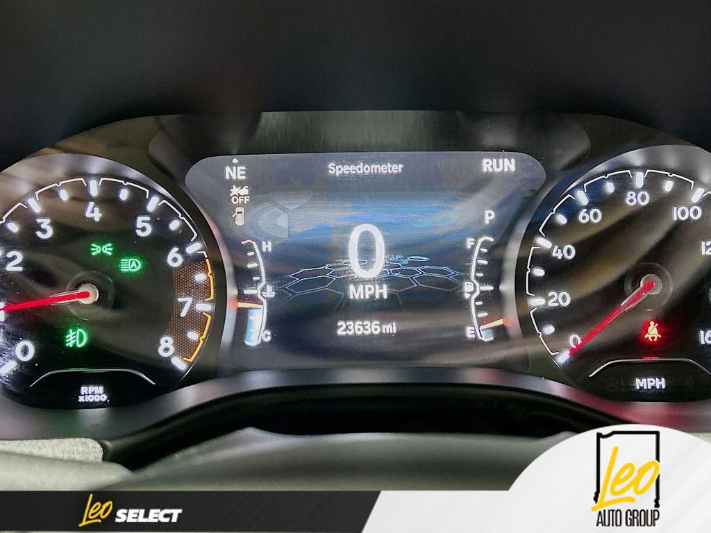 Used 2023 Jeep Compass Latitude image 12