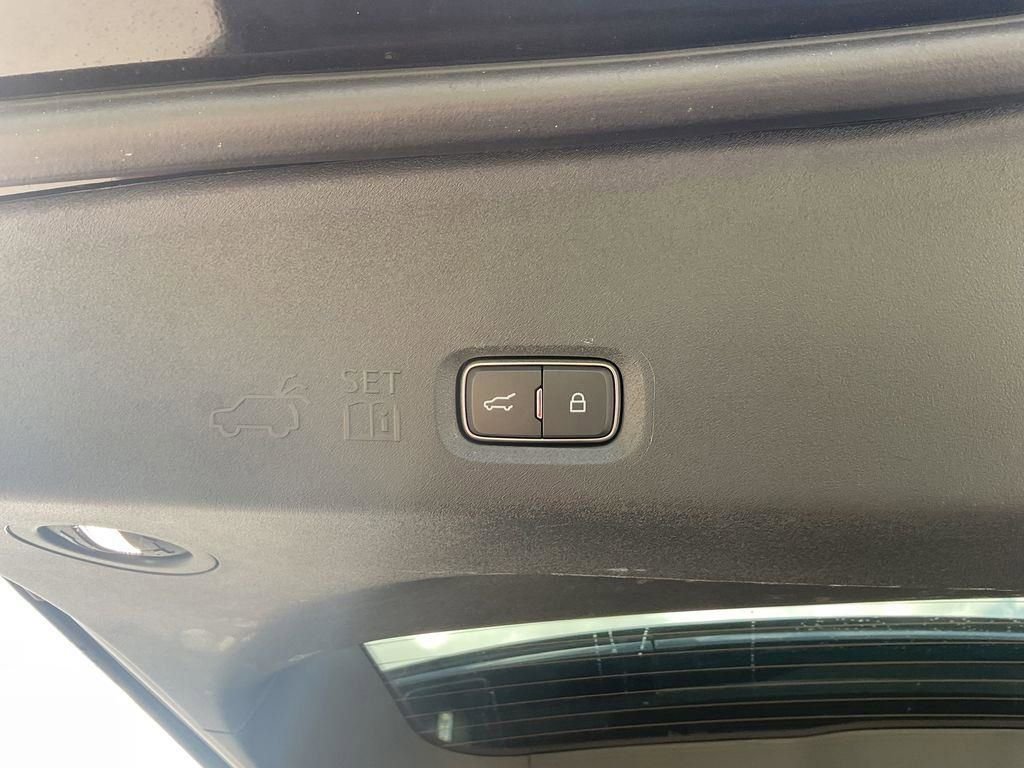 Used 2025 Ford Expedition Max Active RWD image 17