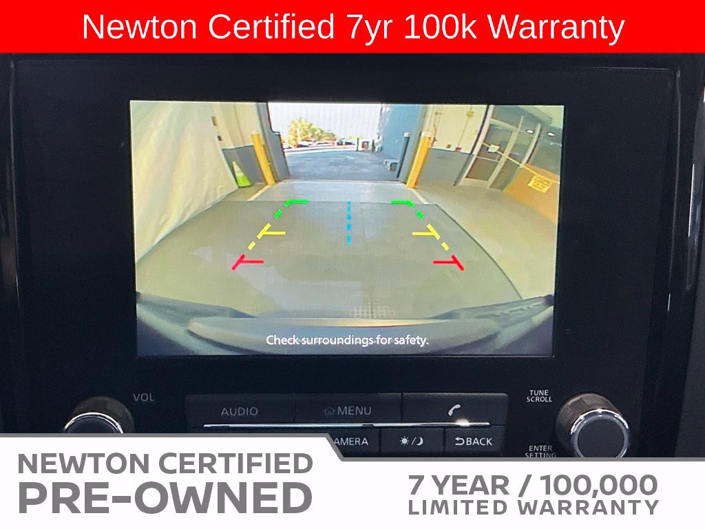 Used 2022 Nissan Frontier SV AWD/4WD image 11