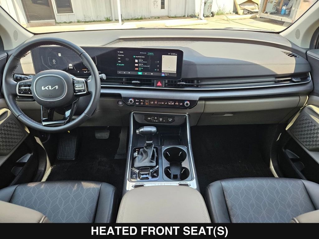 Used 2025 Kia Carnival SX FWD image 19