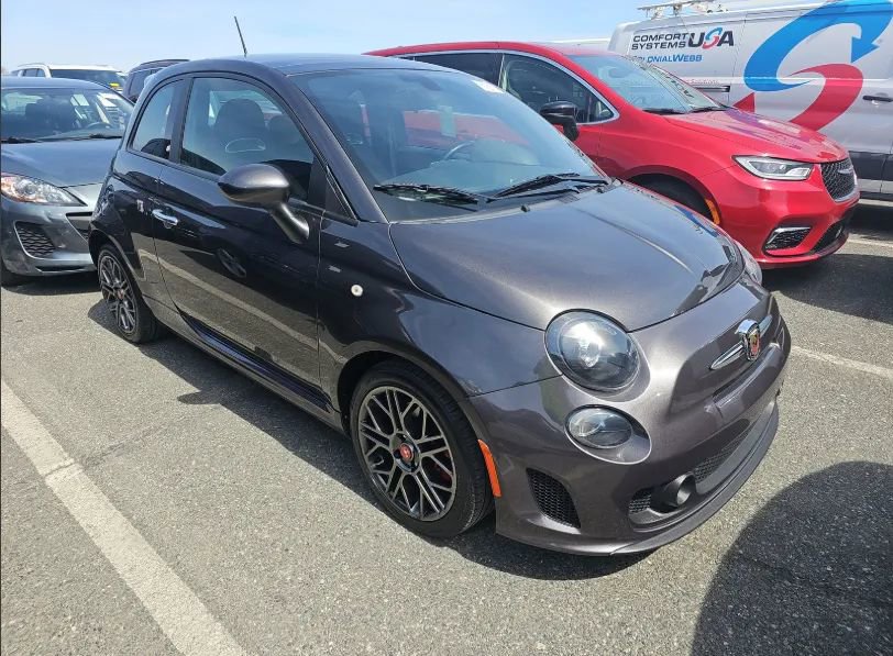 Used 2018 FIAT 500 Abarth w/ Popular Equipment Package FWD image 3