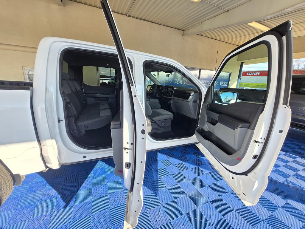 Used 2023 Ford F150 XLT image 29