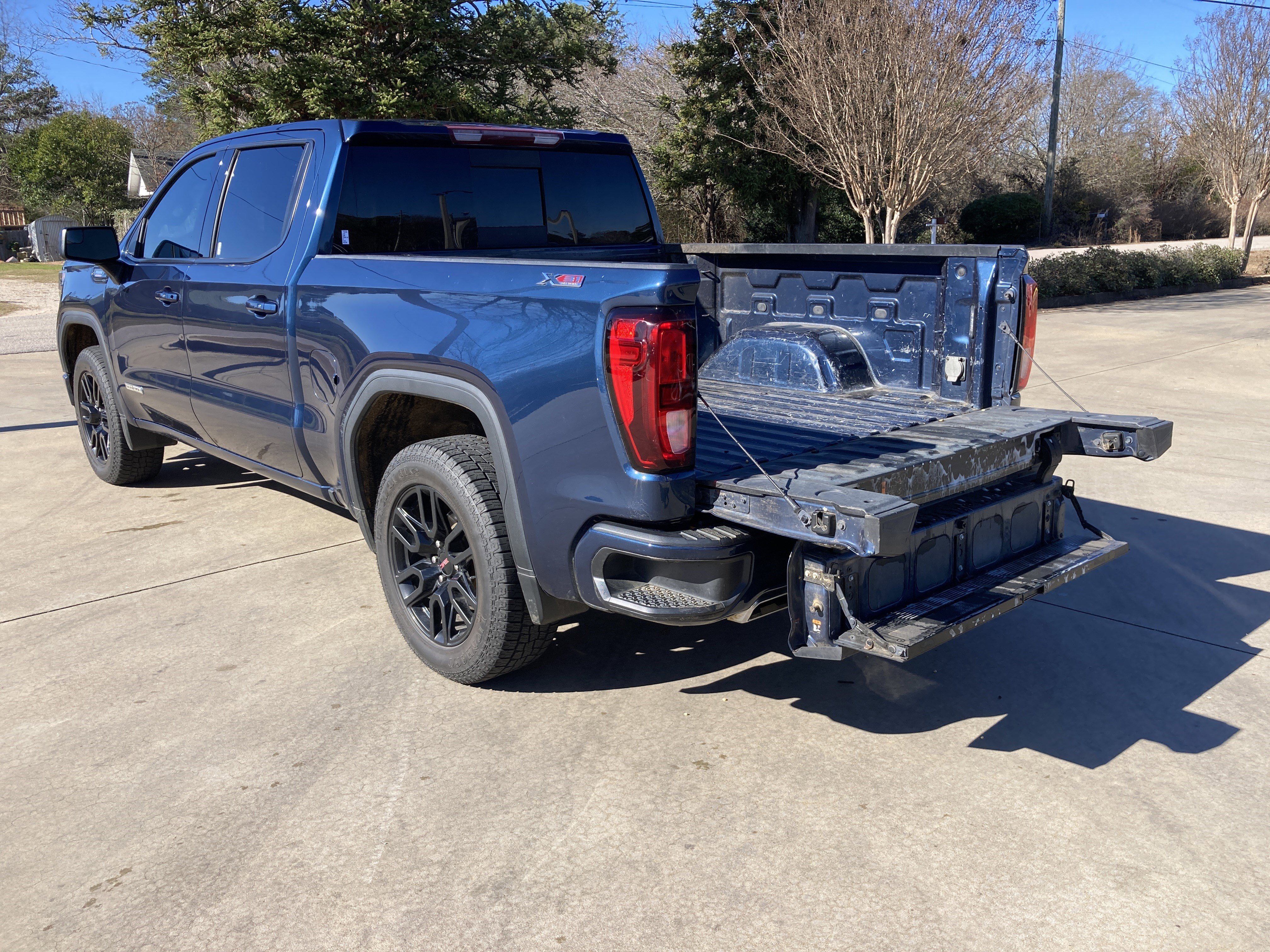 Certified 2021 GMC Sierra 1500 Elevation w/ Preferred Package image 8