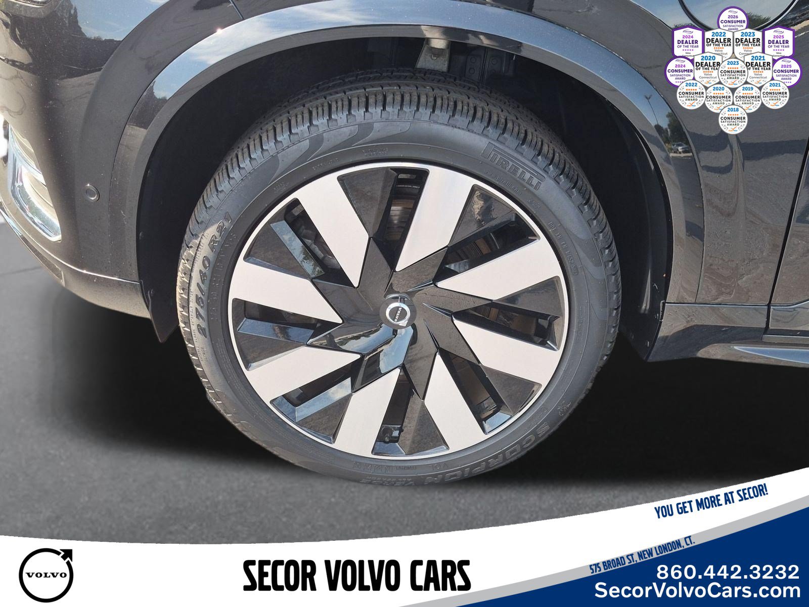 Certified 2024 Volvo XC90 T8 Plus w/ Protection Package Premier AWD/4WD image 27