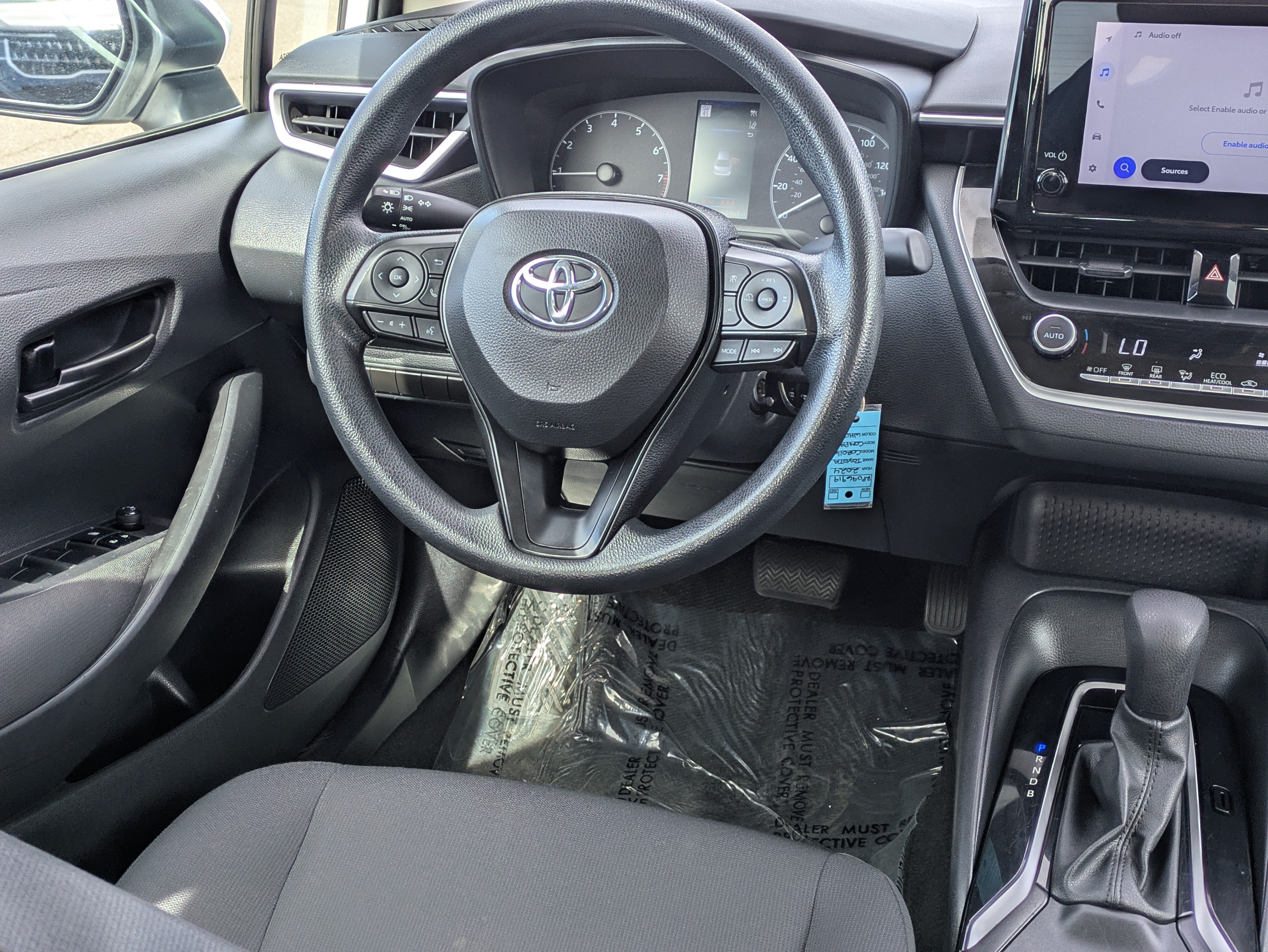 Used 2024 Toyota Corolla LE FWD image 15