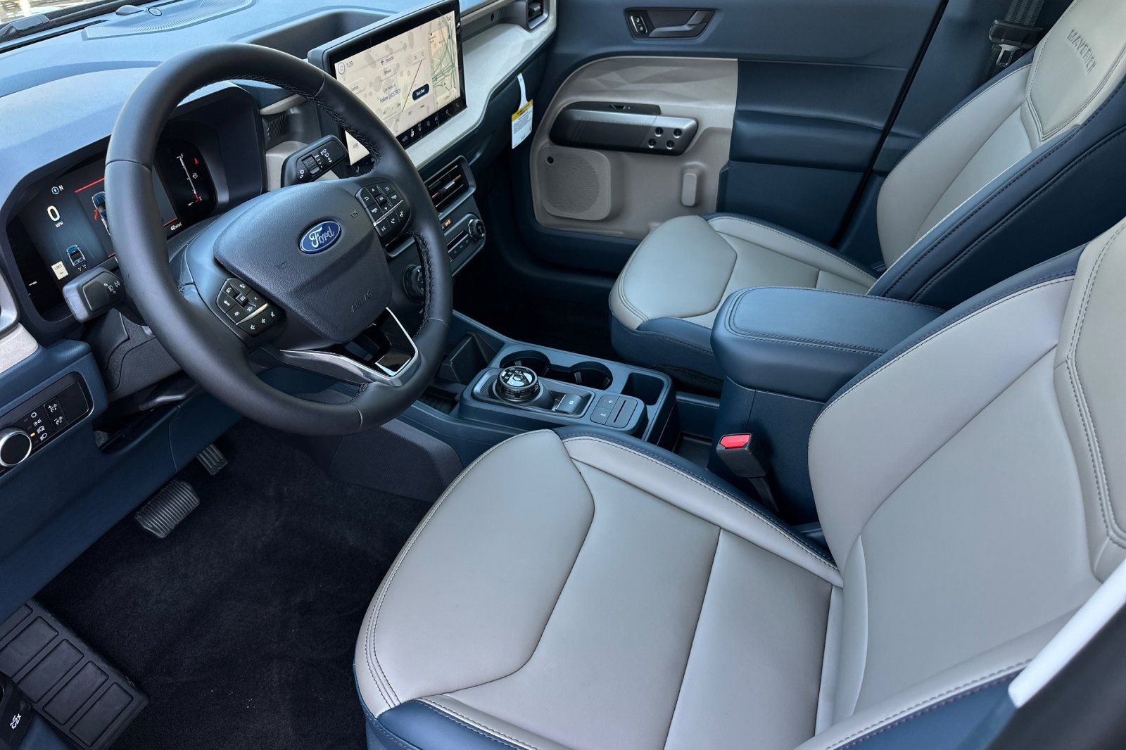 New 2025 Ford Maverick Lariat image 9