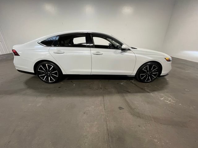 Used 2024 Honda Accord Touring video 2