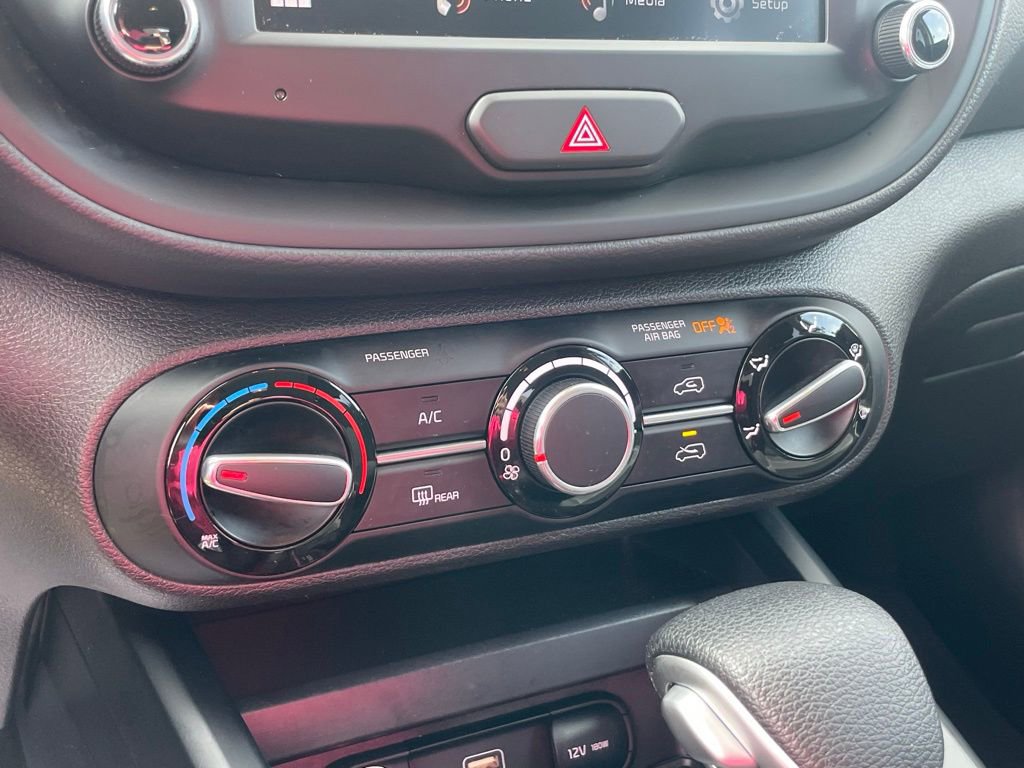 Certified 2024 Kia Soul LX w/ Option Group 015 FWD image 17