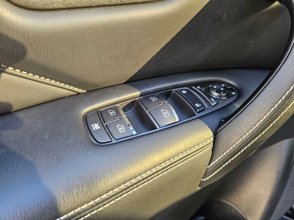 Used 2024 INFINITI QX80 Premium Select w/ Cargo Package image 28