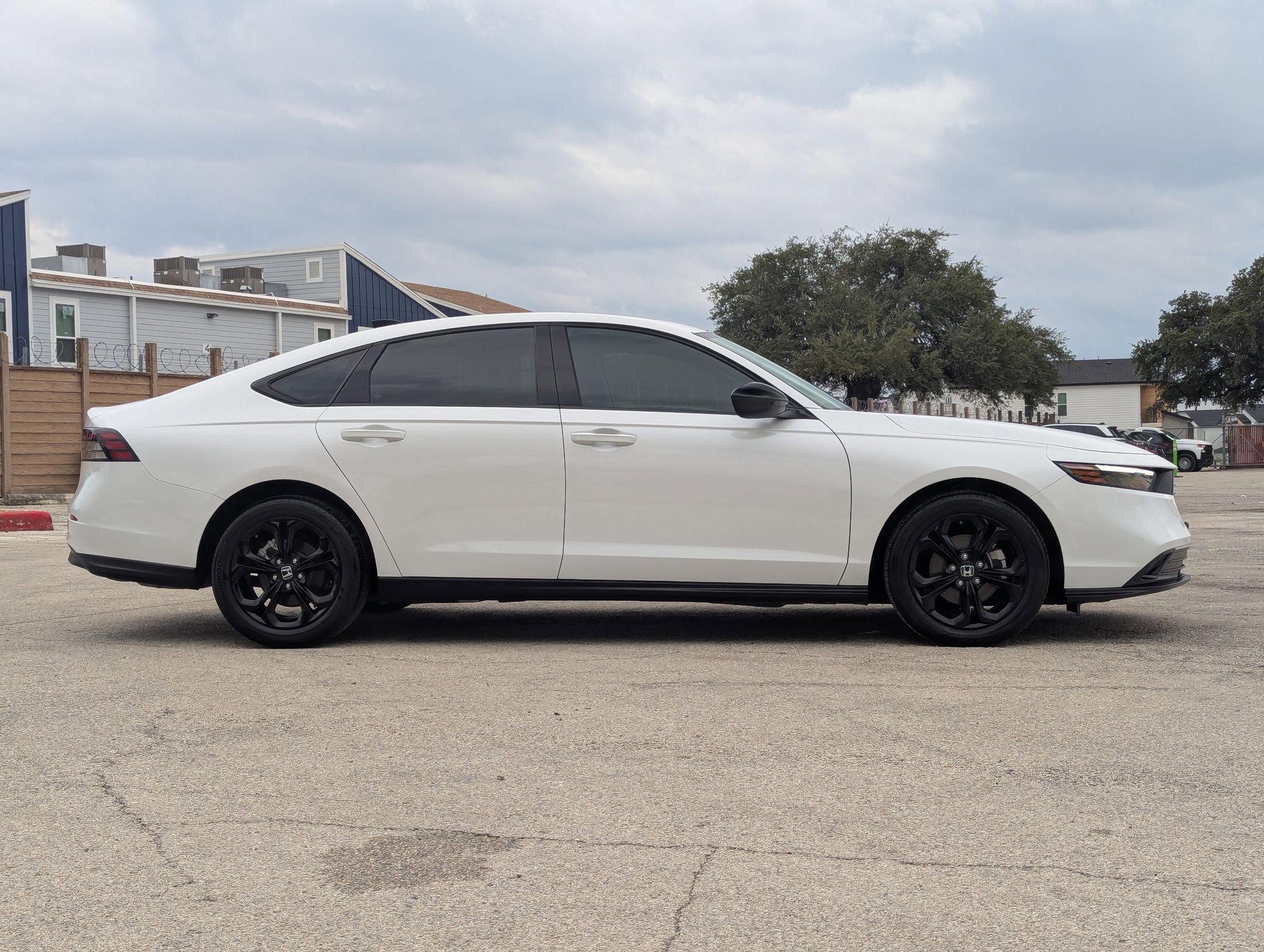 Used 2025 Honda Accord SE image 3