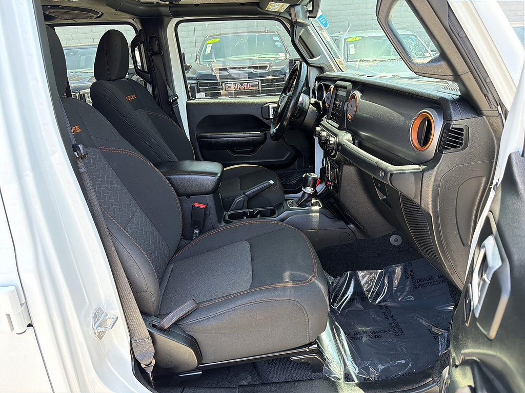 Used 2021 Jeep Gladiator Mojave AWD/4WD image 27