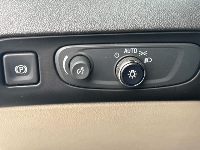 Used 2019 Buick Enclave Essence FWD image 26
