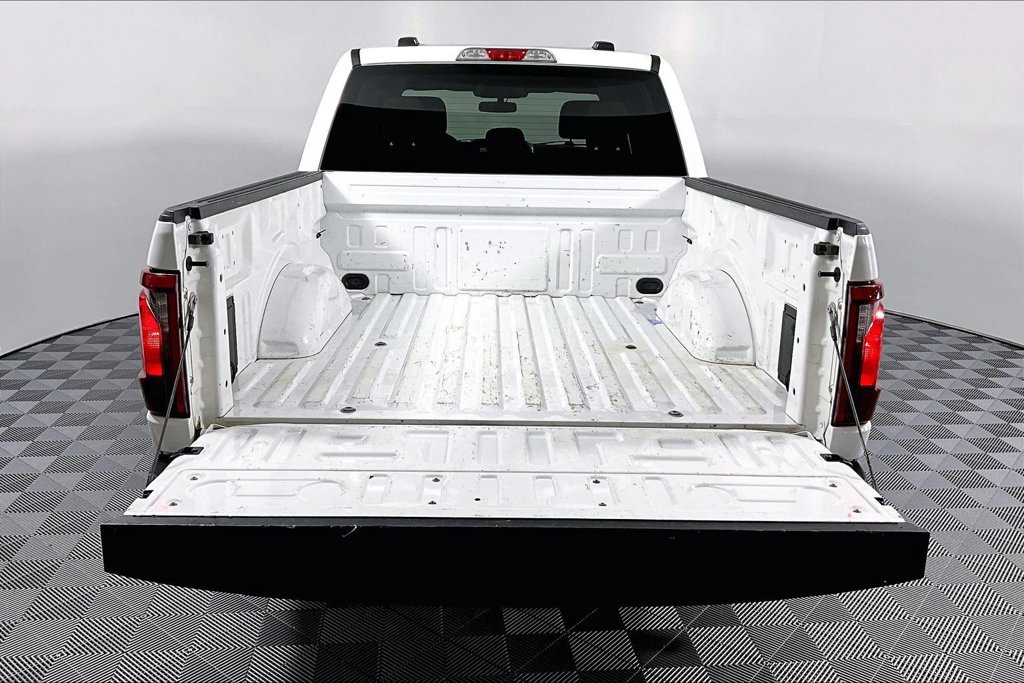 Used 2024 Ford F150 XLT AWD/4WD image 32
