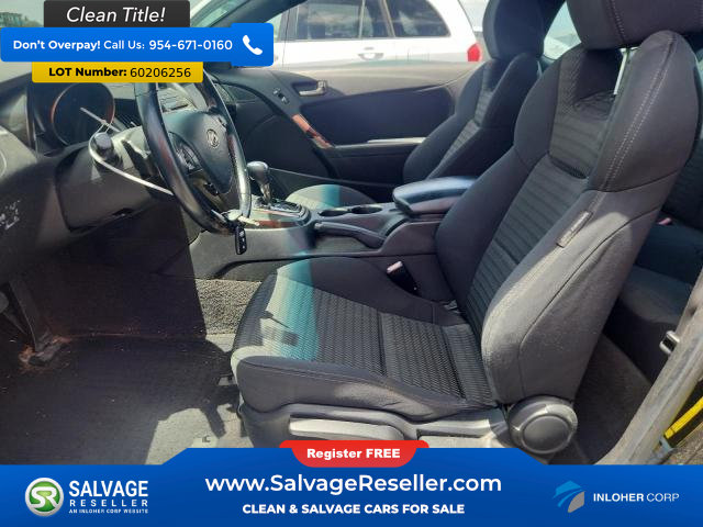 Used 2013 Hyundai Genesis 2.0T RWD image 9