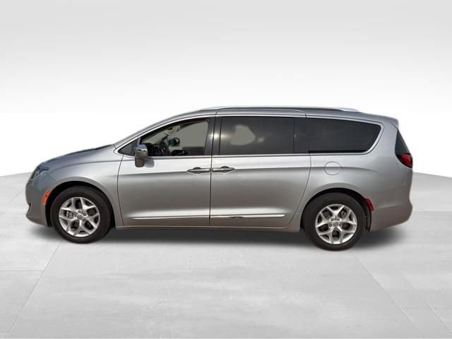 Used 2020 Chrysler Pacifica Limited FWD image 6