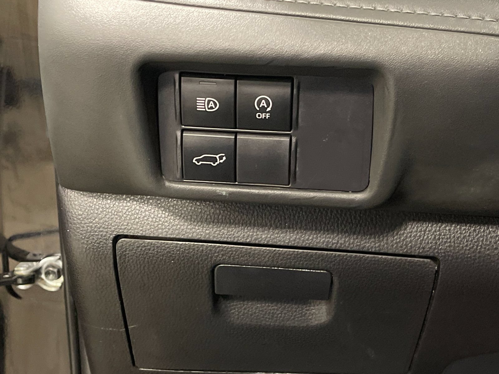 Used 2023 Toyota Highlander XSE FWD image 32