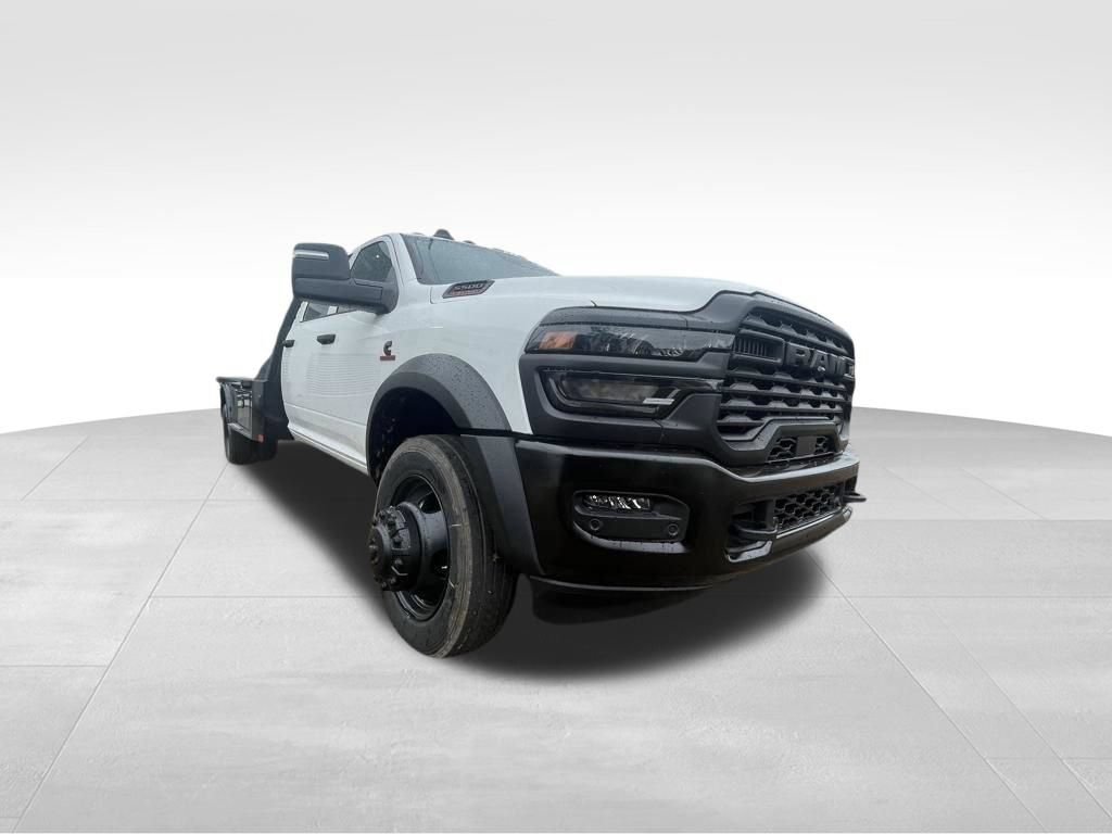 New 2026 RAM 5500 Tradesman AWD/4WD image 3