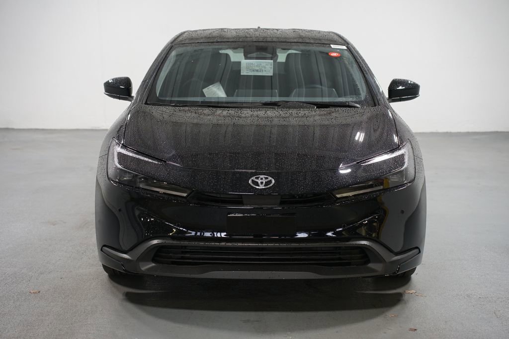New 2026 Toyota Prius LE image 2