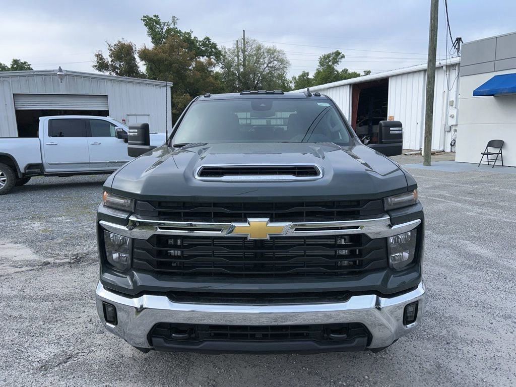 New 2026 Chevrolet Silverado 3500 LT w/ Convenience Package AWD/4WD image 2