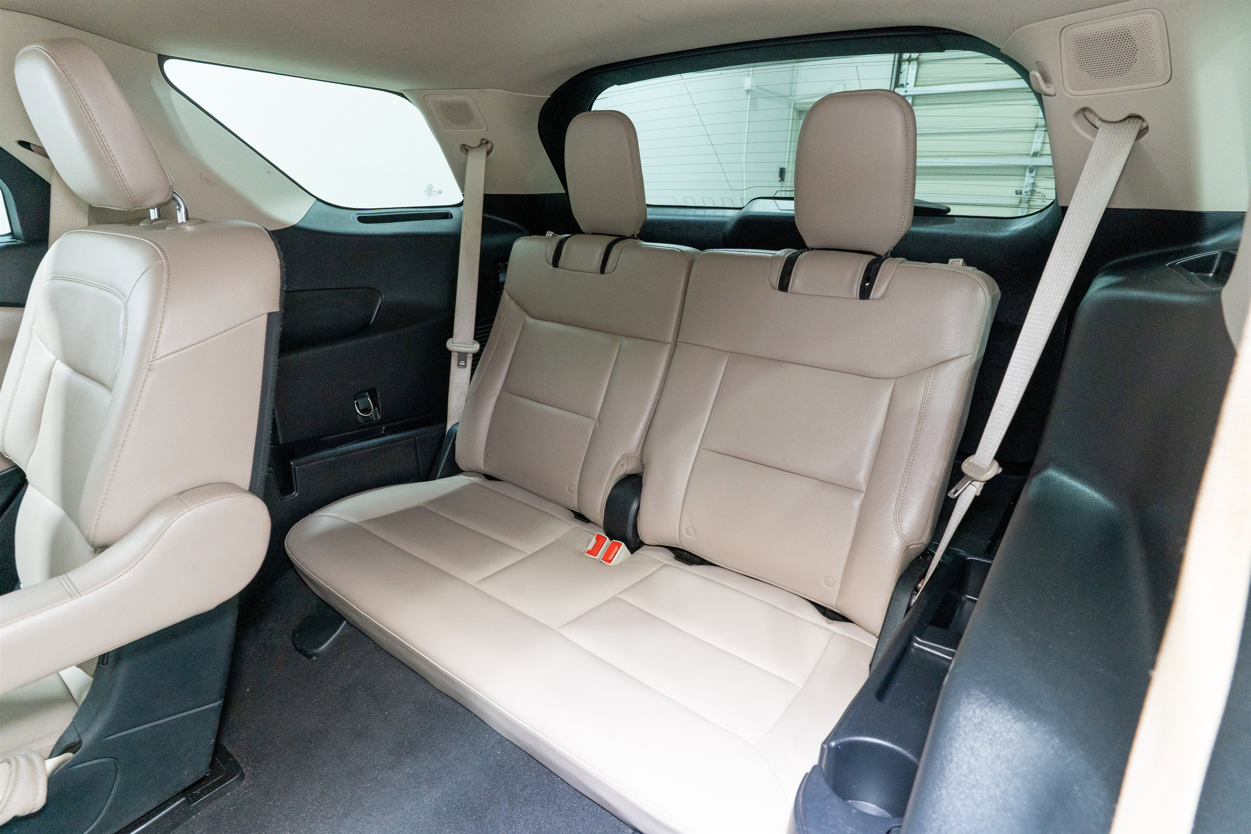 Used 2022 Ford Explorer Limited w/ Equipment Group 301A image 34