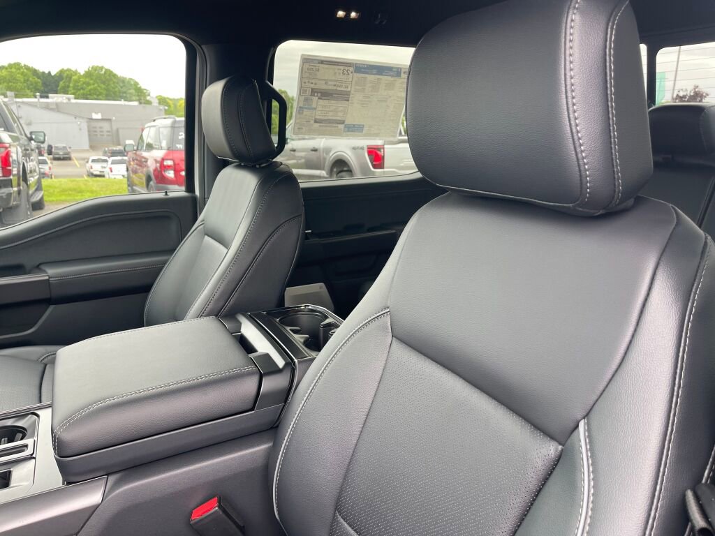 New 2026 Ford F150 Lariat w/ Equipment Group 502A High AWD/4WD image 9