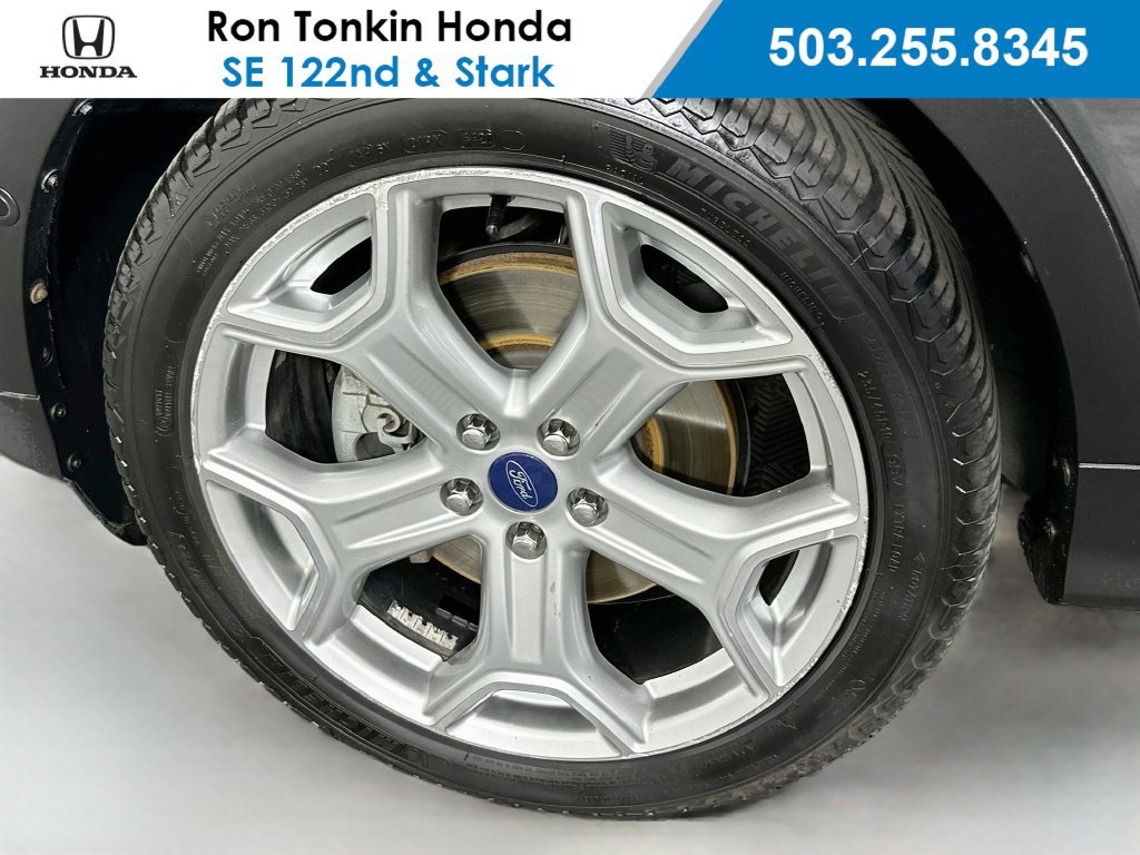 Used 2017 Ford Escape Titanium w/ Equipment Group 301A AWD/4WD image 34