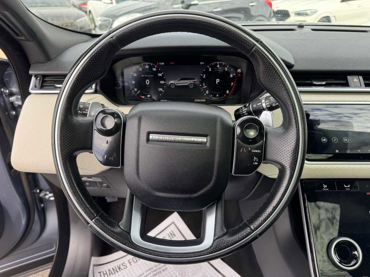 Used 2020 Land Rover Range Rover Velar R-Dynamic S image 11