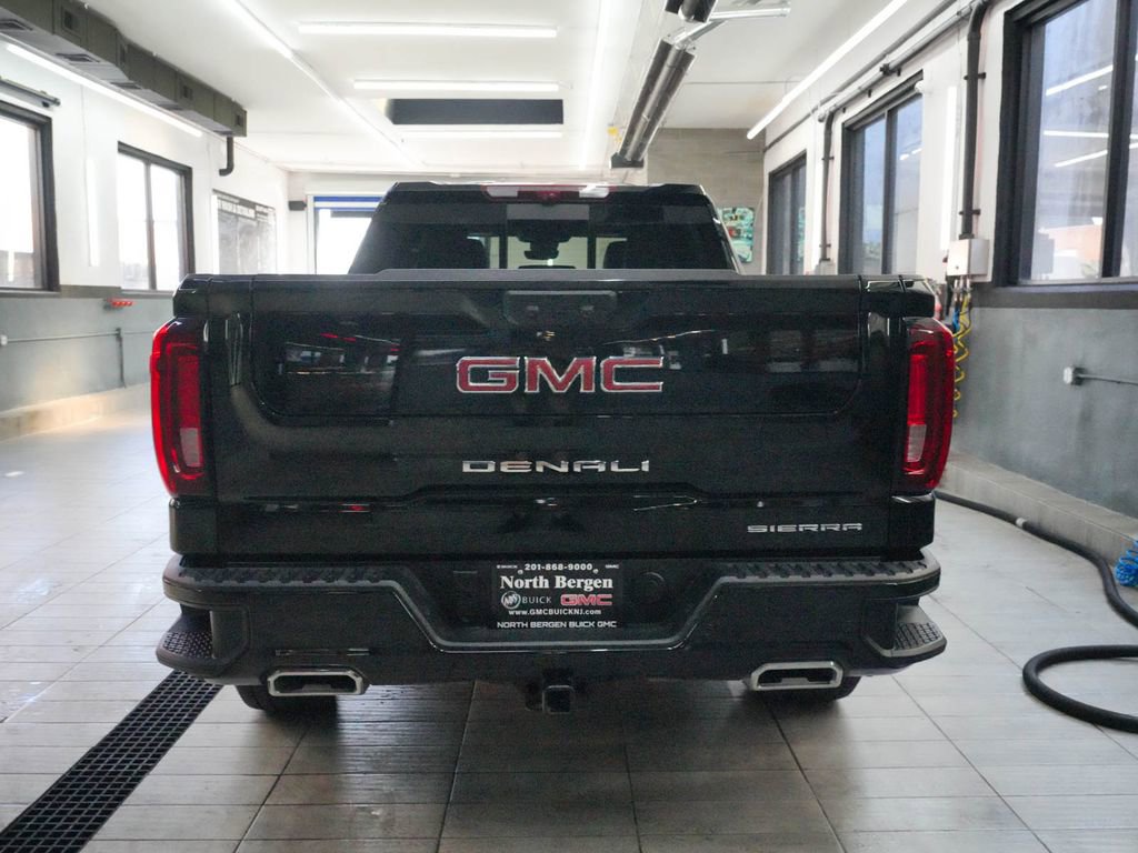 Used 2025 GMC Sierra 1500 Denali w/ Denali Reserve Package AWD/4WD image 7
