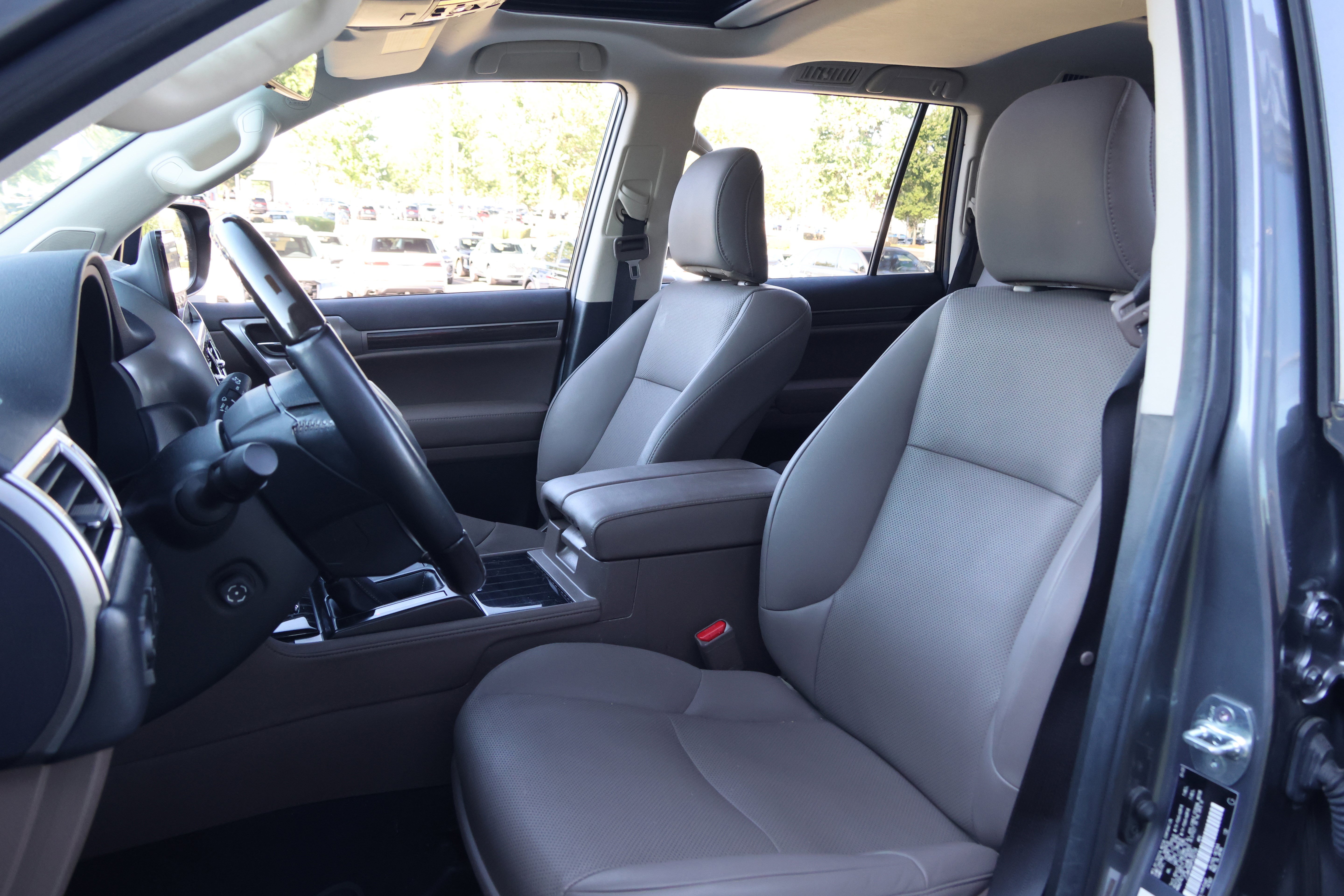 Certified 2023 Lexus GX 460 Premium w/ Premium Package AWD/4WD image 33