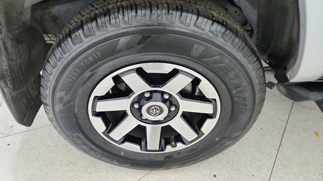 Used 2022 Toyota 4Runner TRD Off-Road image 54