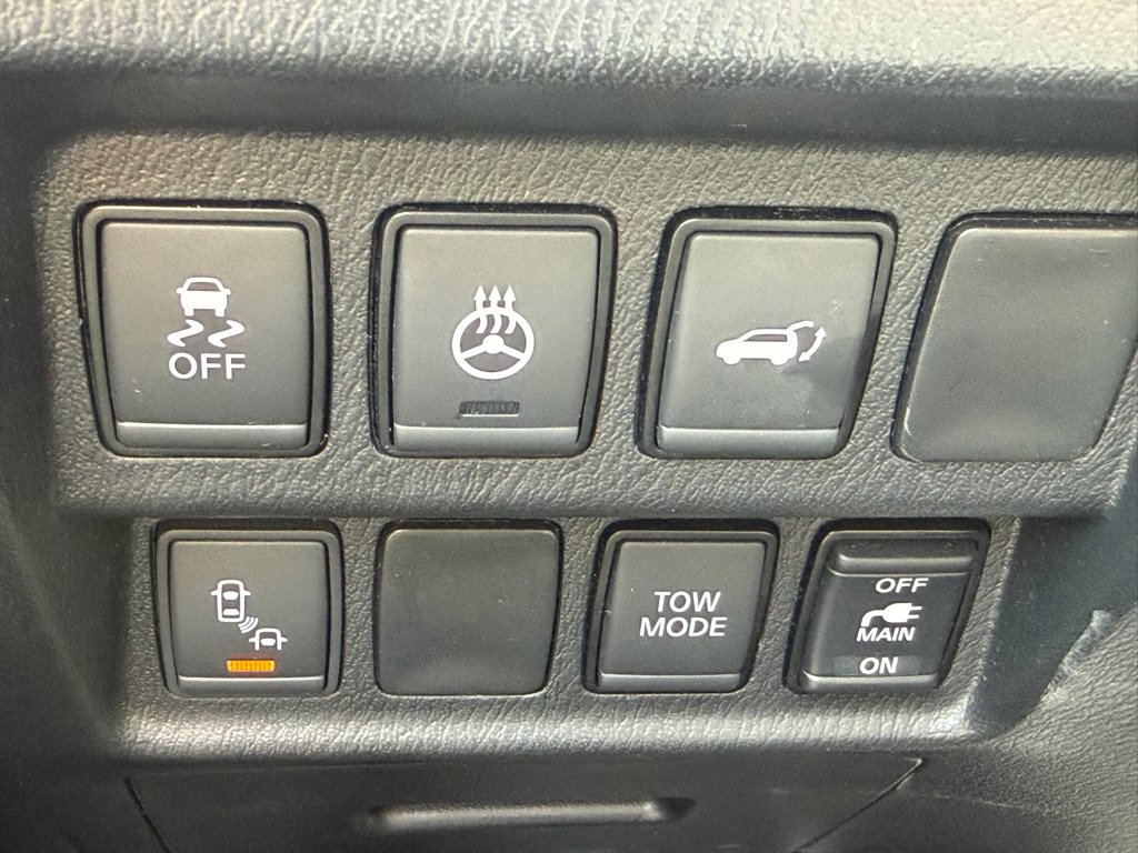 Used 2019 Nissan Pathfinder Platinum FWD image 19