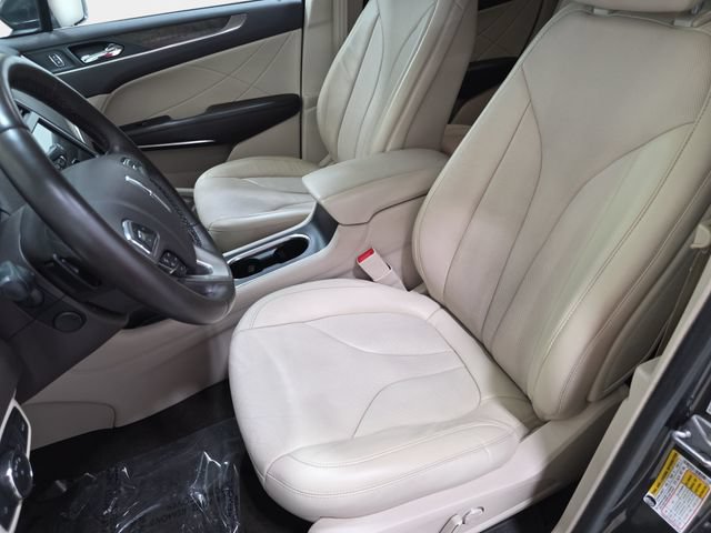 Used 2019 Lincoln MKC Reserve w/ MKC Climate Package AWD/4WD image 11