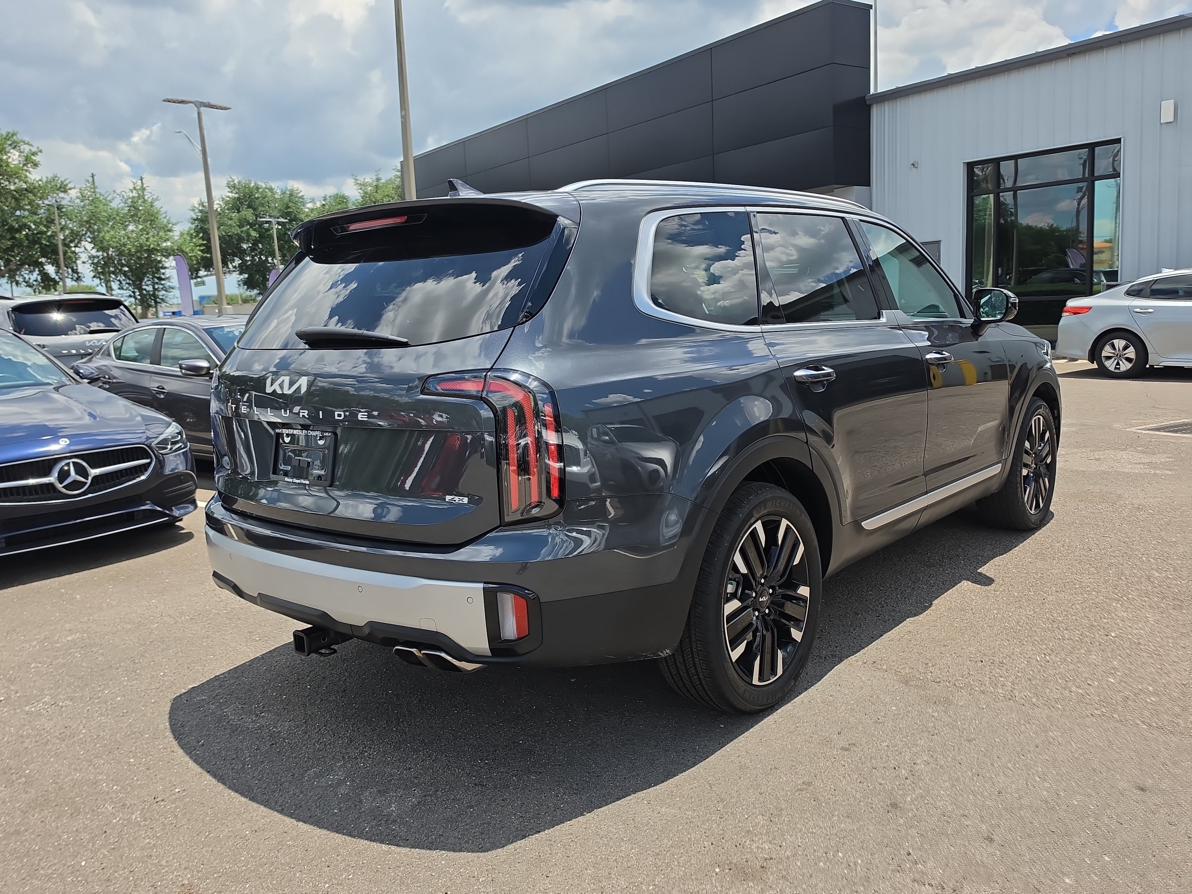 Certified 2024 Kia Telluride SX Prestige AWD/4WD image 8