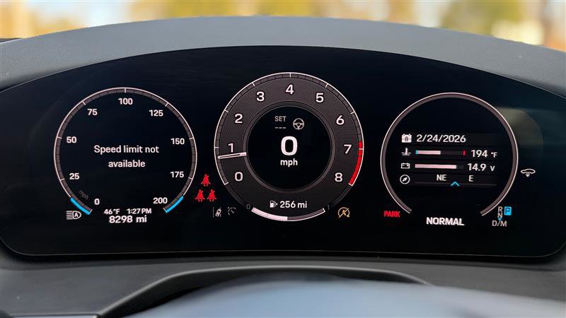 Used 2025 Porsche Panamera 4 image 43