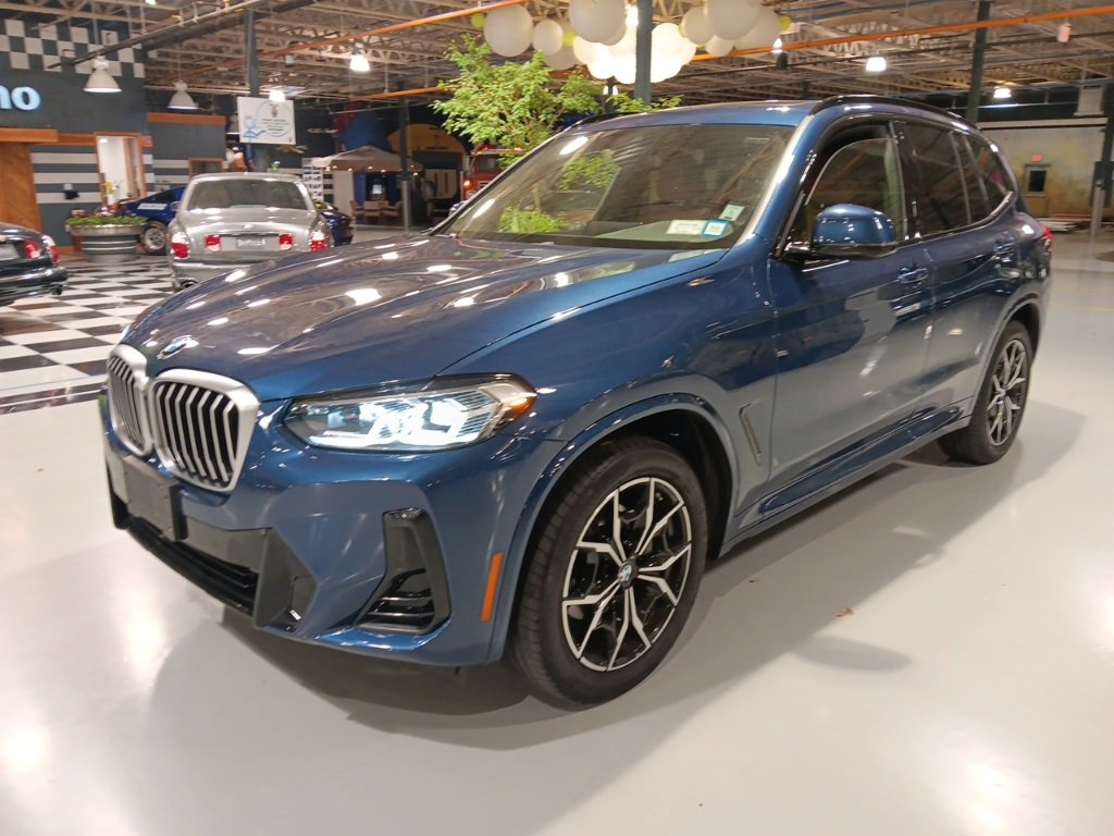 Certified 2022 BMW X3 xDrive30i w/ M Sport Package 2
