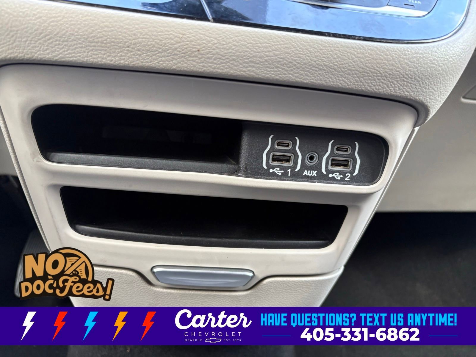 Used 2023 Chrysler Voyager LX FWD image 33