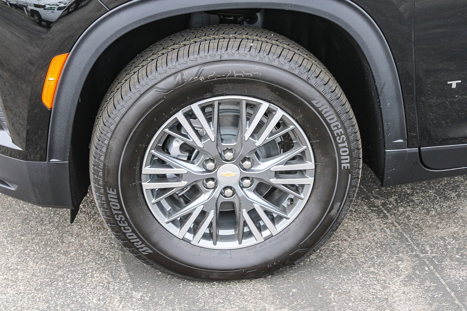 New 2026 Chevrolet Traverse LT w/ Driver Confidence Package FWD image 5