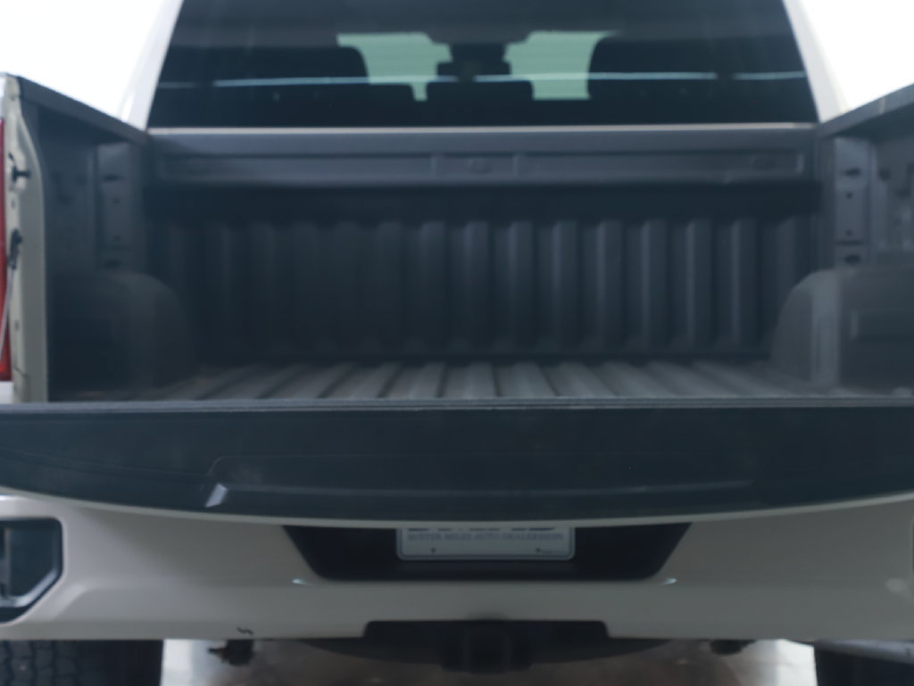 Used 2026 Chevrolet Silverado 1500 Custom w/ LPO, Dark Essentials Package AWD/4WD image 15
