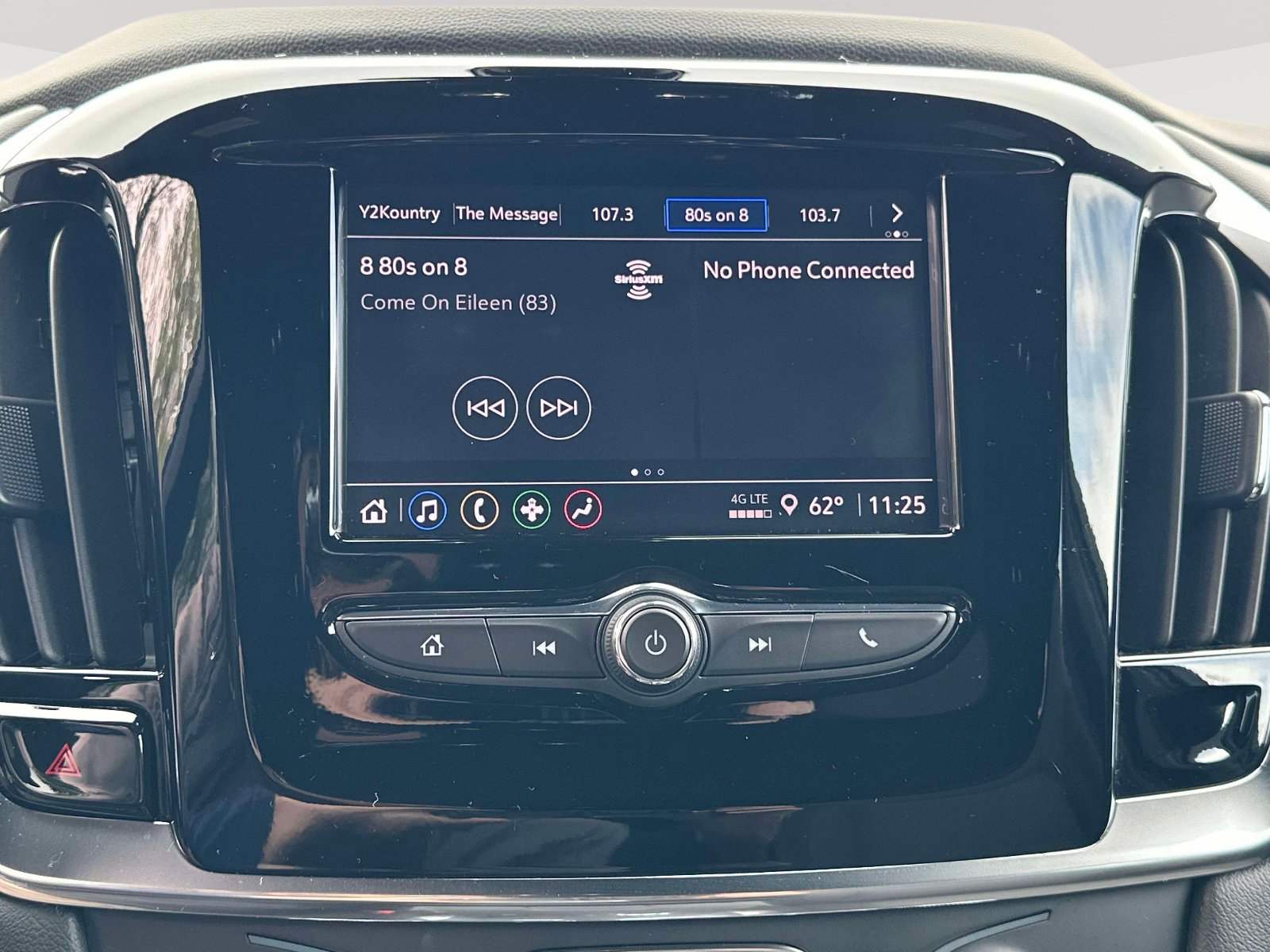 Certified 2023 Chevrolet Traverse LT image 9